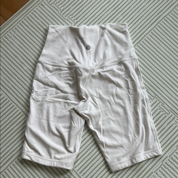 Lululemon White Biker Shorts - Picture 1 of 2